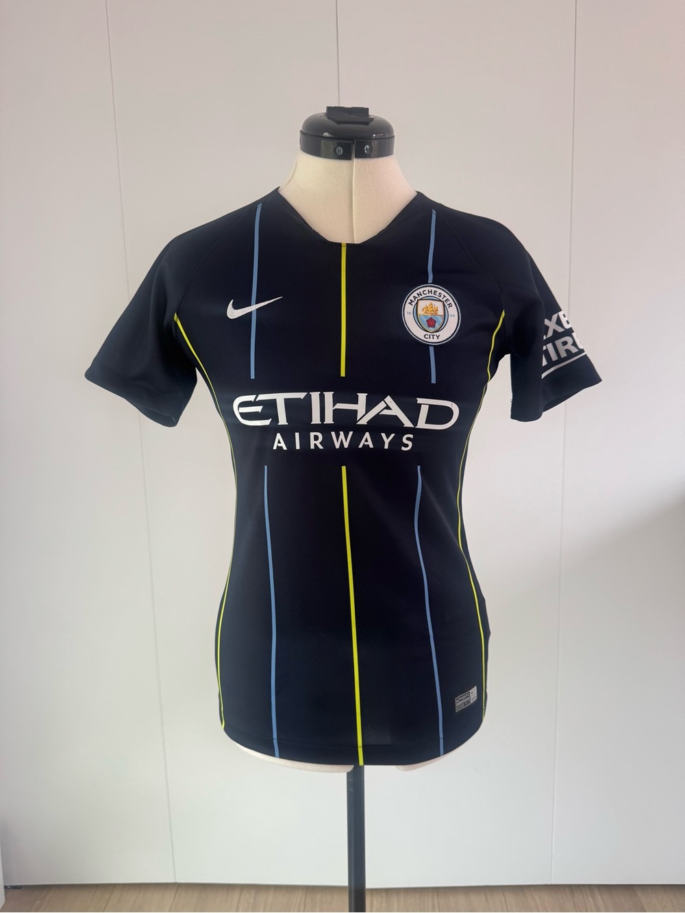 2019 Manchester City Vincent Kompany Jersey (Blue with Stripes)